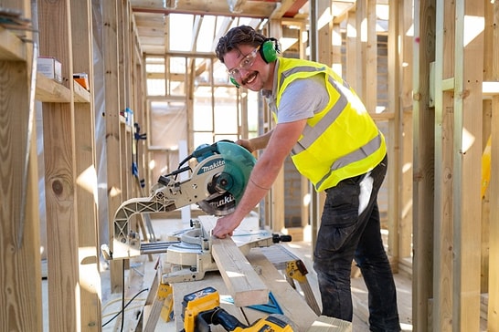 21-Year-Old Earns High Salary in AI-Proof Carpentry Career Without College