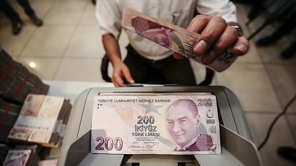 Çalışma Bakanı Vedat Işıkhan'dan çağrı geldi.
