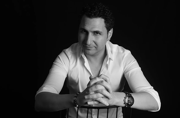Hocam, yapay zeka her yerde konuşuluyor. Girişimciler için bu bir tehdit mi, bir fırsat mı?