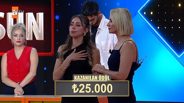 Sık sık duygusal anlar yaşayan Gözde, yarışmaya bağlanan babası, annesi ve abisinin ardından gözyaşlarını tutamadı.