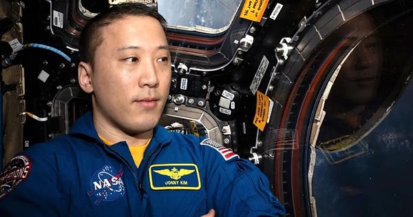 2017 yılında kabul edildiği astronotluk sınıfıyla birlikte uzay araştırmalarında aktif roller üstlendi.