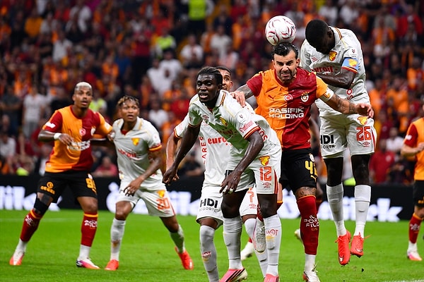 İkinci yarıda gol düellosu devam etti.