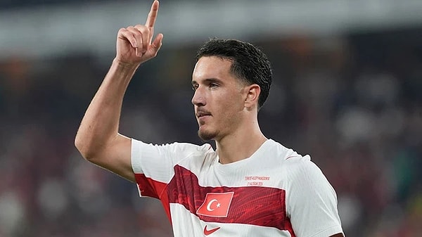 Galatasaray, transfer döneminde hücum hattına önemli bir takviye daha yapmaya hazırlanıyor.