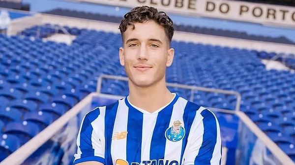 Deniz Gül kimdir?