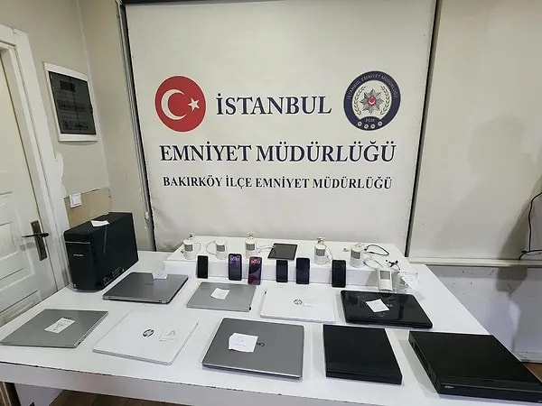 İstanbul Bakırköy’de bir güzellik salonunda başlayan gizli kamera soruşturması, binlerce kişinin mahremiyetini ihlal eden devasa bir siber suç şebekesini gün yüzüne çıkardı.