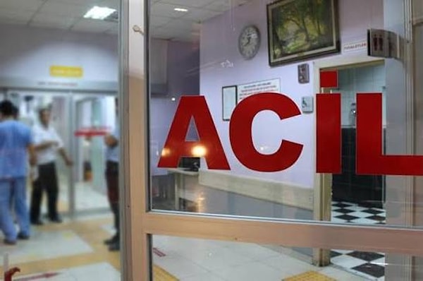 İlçede son günlerde ishal, bulantı ve kusma, karın ağrısı ve krampları, ateş, halsizlik ve iştahsızlık gibi şikayetlerle hastanelere başvuranların sayısında artış yaşanması üzerine sağlık ekipleri harekete geçti.