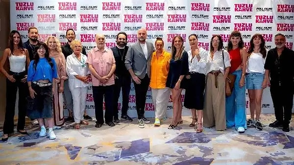 Tuzlu Kahve Dizisinin Oyuncuları Kimlerdir?