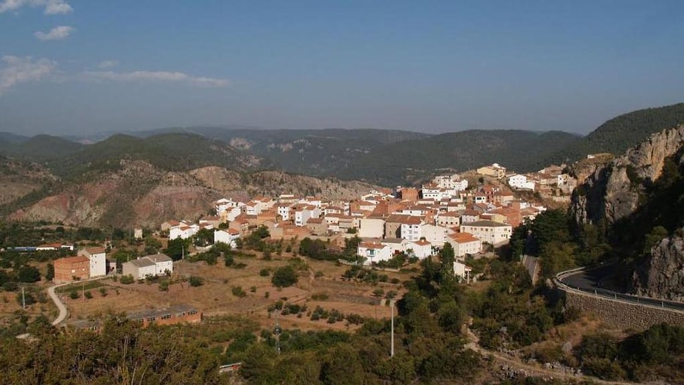 Spanish Village Facing Population Decline Offers Housing and Jobs for New Residents
