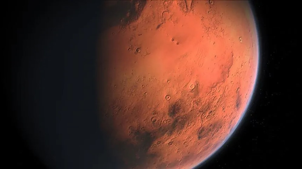 Mars Interior Discovery: Molten Mantle Found