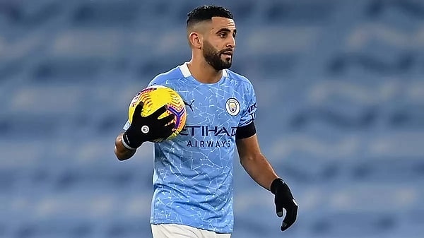 Riyad Mahrez şampiyonluklara damga vurmuştu.