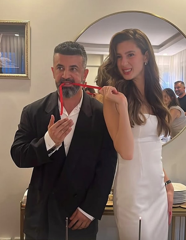Hem oyunculuk hem de modellik kariyerini sürdüren Itır Esen, bir süredir aşk yaşadığı menajer Engin Aykanat’la evlilik yolunda ilk adımı attı.