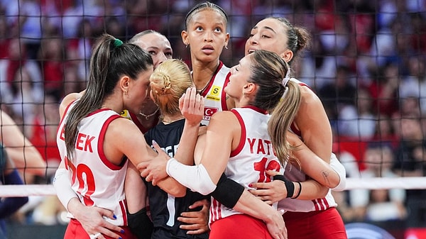 A Milli Kadın Voleybol Takımımız, 6 Eylül 2026 tarihinde Sinan Erdem Spor Salonu’nda oynanan CEV Kadınlar Avrupa Voleybol Şampiyonası finalinde İtalya ile karşı karşıya geldi.