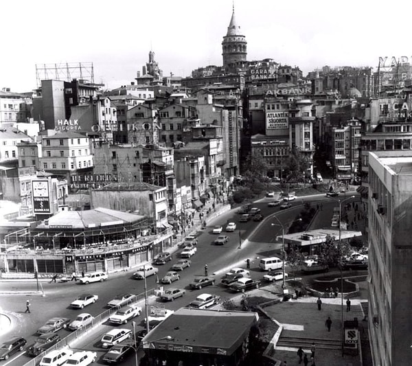 Karaköy meydanı