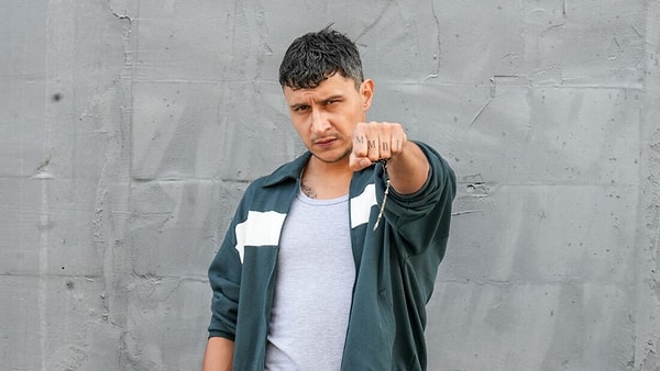 İşte Uzak Şehir'den ayrılıp Sevdiğim Sensin'e geçen Alper Çankaya'nın setten ilk görüntüleri: