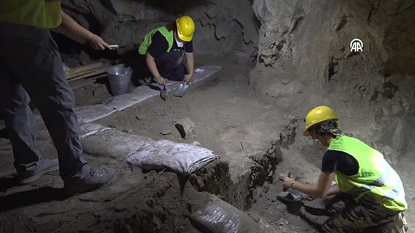 Andık Mağarasında Elde Edilen Yeni Mimari Bulgular Anadolu Arkeolojisi İçin Büyük Önem Taşıyor