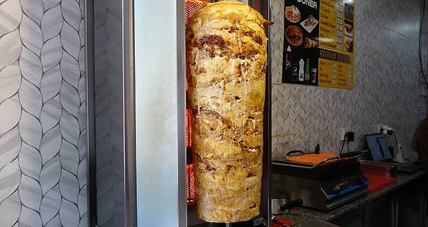 Tüketicinin ne yediğini net olarak görmesini hedefleyen yeni adımlardan biri de döner etiketlerinde atılıyor.
