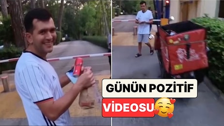 Bir Kurye Müşterisinin İşitme Engelli Olduğunu Öğrenince Hızlıca İşaret Dilinde "Afiyet Olsun" Demeyi Öğrendi