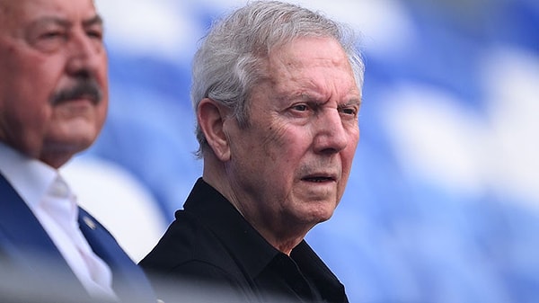 Spor yazarı Sercan Hamzaoğlu'nun haberine göre; Başkan Aziz Yıldırım'a yakın bir grup kongre üyesi, Acun Ilıcalı'nın Fenerbahçe kongre üyeliğinden ihraç edilmesi talebiyle hazırladıkları dilekçeleri kulübe sundu.