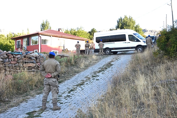 Olayın aydınlatılmasındaki en büyük etken, arama kurtarma ekiplerinin detaylara gösterdiği dikkat oldu.