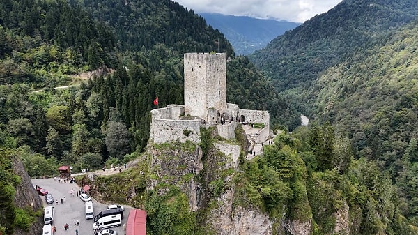 Ege ve Akdeniz Çiftleri Deniz Turizmi Yerine Yayla Havasını Seçiyor