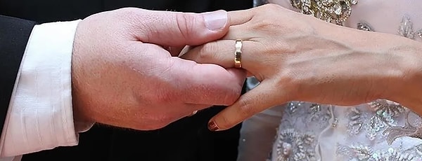 Ücretsiz nikah, düğün Salonu ve çeyiz desteği.