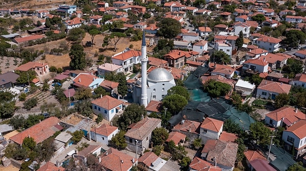 Belediye Başkanı Selçuk Balkan, köyün doğal güzellikler kadar dayanışmasıyla da öne çıktığını belirtti.
