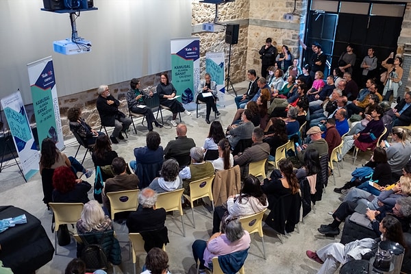 CABININ'in 20 yıllık birikimi, 10. edisyonla Çanakkale'yi yeniden uluslararası çağdaş sanat rotasına koyuyor.