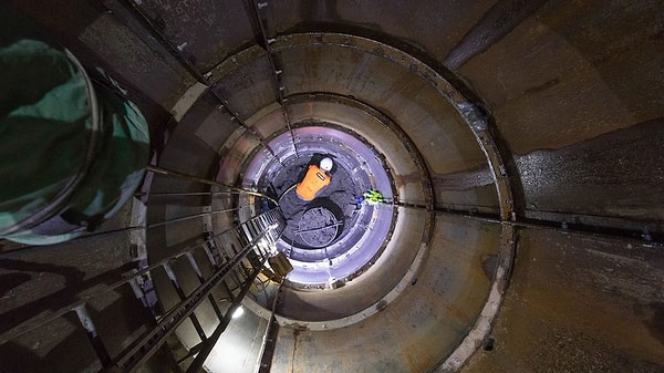 Otelin beton temelinin altına yeni taşıyıcı kolonlar yerleştirildi