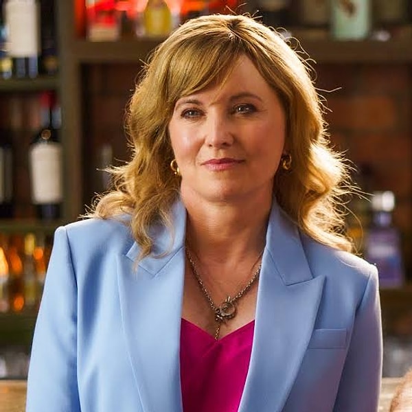 Gelelim Lucy Lawless'ı yeniden gündeme getiren o son haline... Zeyna'nın savaşçı güzeli, aradan geçen onca yıla rağmen hala gözleri üzerine çeviriyor.