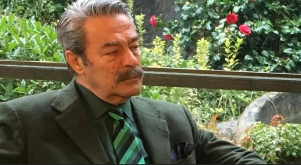 Kadir İnanır'ın ilk vasiyeti 2015'te, diğer ikisi ise 2022'de noter huzurunda hazırlanmıştı.