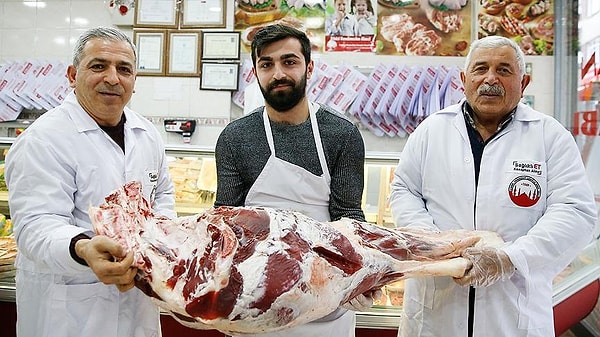 Yeni tebliğe göre kıyma artık kasap tezgahında önceden hazırlanıp bekletilemeyecek, yalnızca müşterinin talebi üzerine anında çekilecek.