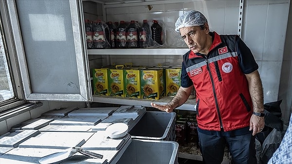 Kritik detay şu: Bu kural bir öneri ya da taslak değil, bizzat Resmi Gazete'de yayımlanarak yürürlüğe giren bağlayıcı bir mevzuat.
