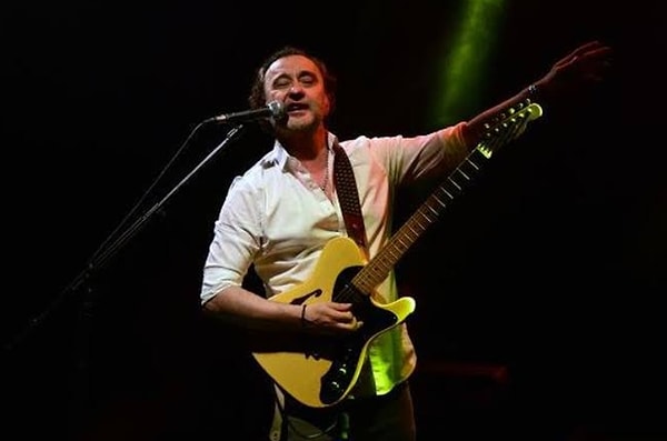 Nev, 3 Eylül'de bilinç kaybı yaşayarak hastaneye kaldırıldı ve entübe edilip yoğun bakıma alındı.