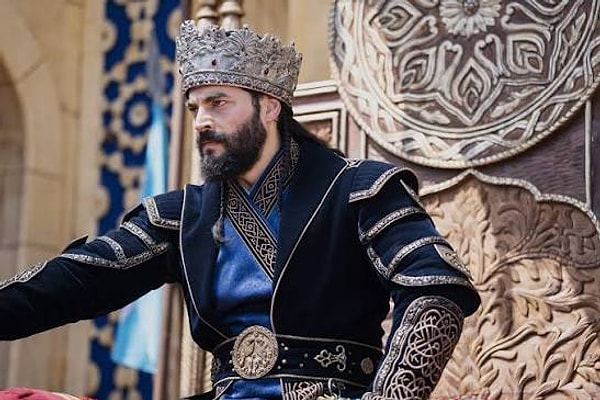 Aşk ve Taht, geçen haftaki düşük reytingini bu hafta da koruyarak sıralamada geriledi.