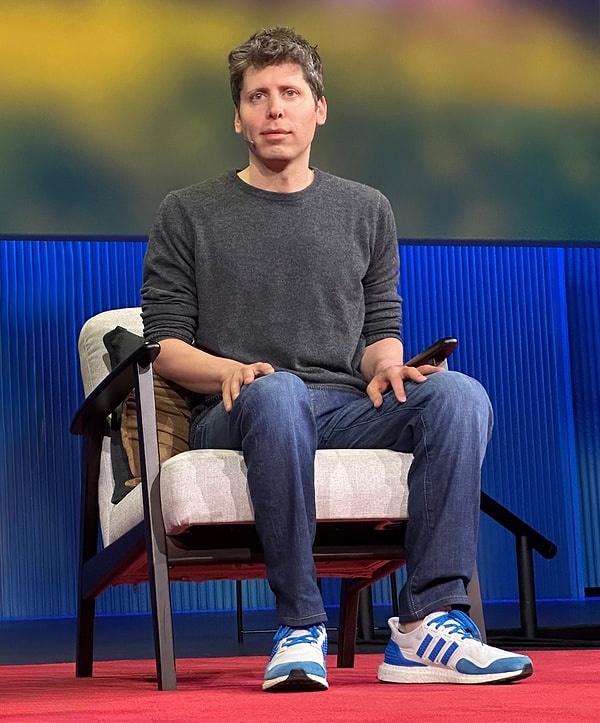 OpenAI CEO'su Sam Altman Amodei'yi Haklı Buldu: Sektörün Yavaşlaması Gerektiğini Söyledi.