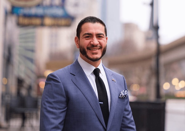 Senato adayı Demokrat Abdul El-Sayed, Piker'in sözlerinin ardından Piker'le mesafe koyduğunu açıkladı.
