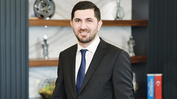 Katılımevim Yönetim Kurulu Başkanı Serdar Turhan hakkında da yurt dışına çıkış yasağı kondu.