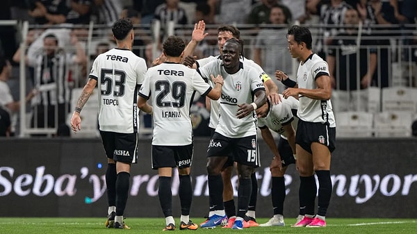 Marsilya, kalesinde De Lange ile çıktığı 11'de hücum hattını Harit, Abdallah ve Maupay oluşturdu.