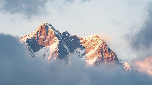 Everest'ten de Yüksekte, Bilinçsiz Halde...