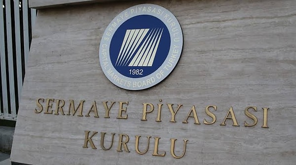 SPK, TEFAS'ta alım ve satım yönünde işleme kapatılan fonlar için TEFAS dışındaki işlemler kapsamında kurucu ve diğer dağıtıcı kuruluşlar aracılığıyla katılma payı iade talimatlarının da gerçekleştirilmeyeceğini bildirdi.