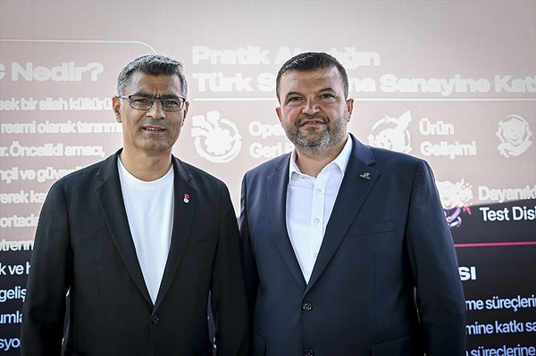 Derya Arms, Etkinlikte Yerli Anti-Drone Tüfeğini de Tanıttı.