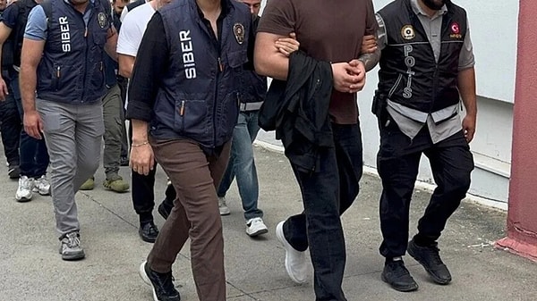 El Konulan Mal Varlığının Değeri 1,5 Milyar Lira: 80 Araç ve 12 Gayrimenkule Blokaj Getirildi