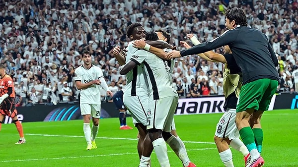 Le Figaro, İlhan Fakılı'yı övdü, Emmanuel Agbadou'nun kötü gecesini ise ayrıntılarıyla anlattı.