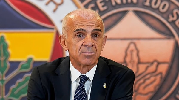 Aykut Kocaman detayı dikkatleri çekti.