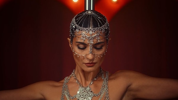 Ünlü oyuncunun son filmi Sultana, 17 Eylül'de yalnızca Prime Video'da yayına giren iddialı bir film olarak karşımıza çıktı.