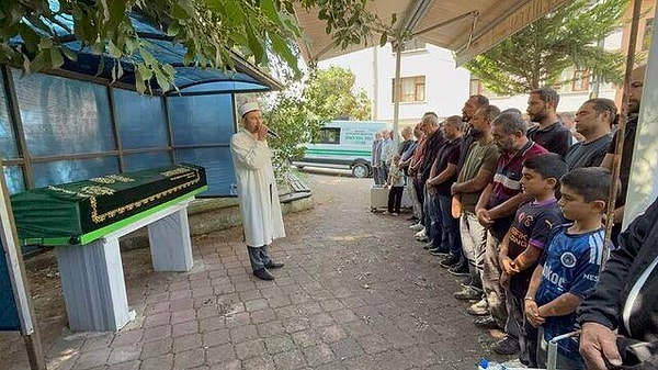Genç Şampiyona Ailesi, Okul Arkadaşları ve Atıcılık Camiasının Katılımıyla Veda Edildi.