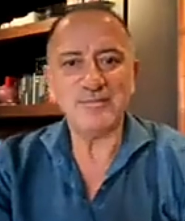 "Bu Ev Ne Biçimmiş Demesinler Diye Topluyorum"