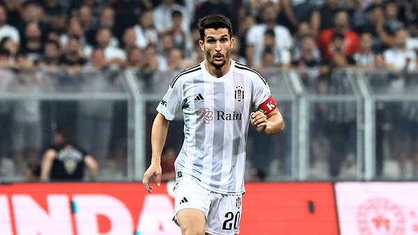 4 Süper Lig şampiyonluğu kazandı.