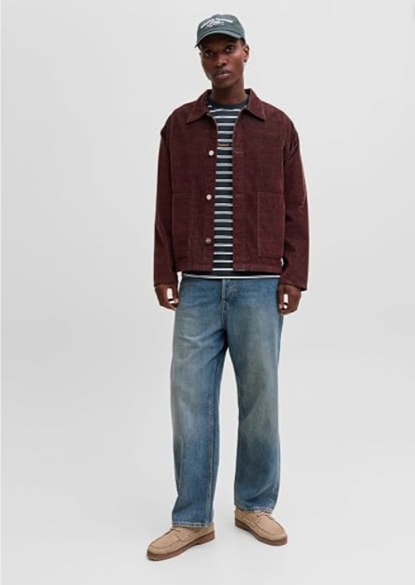 Erkek giyiminde şıklığı ve rahatlığı bir arada sunan JACK & JONES ürünlerinde fırsat zamanı.