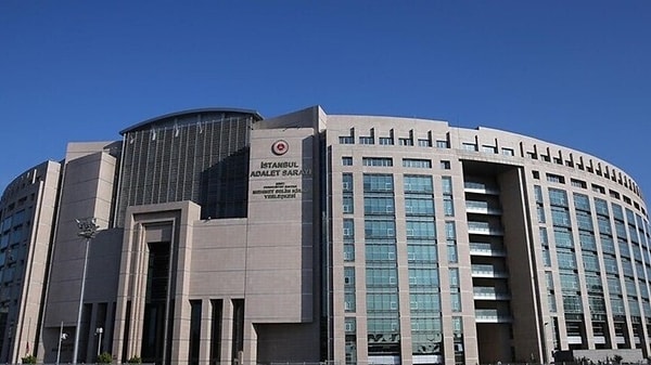 Fon vurgununu ortaya çıkaran süreç, İstanbul Cumhuriyet Başsavcılığının 19 Ağustos'ta Sermaye Piyasası Kurulu'na (SPK) yazdığı gizli müzekkereyle başladı.